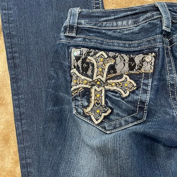 Miss Me Dark Blue Boot Cut Jeans with Embellished Pockets Size 28 - Picture 3 of 13